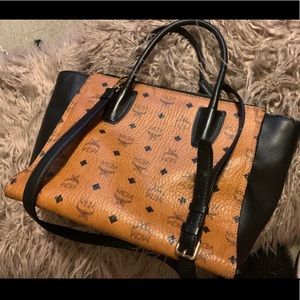 MCM TOTE BAG & WALLET